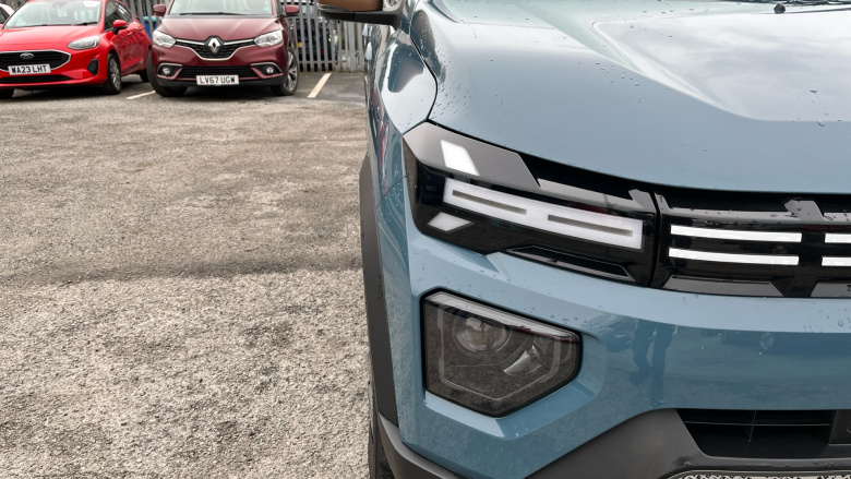 Dacia Spring 27kWh Extreme 65 48kW 5dr Auto Electric Hatchback